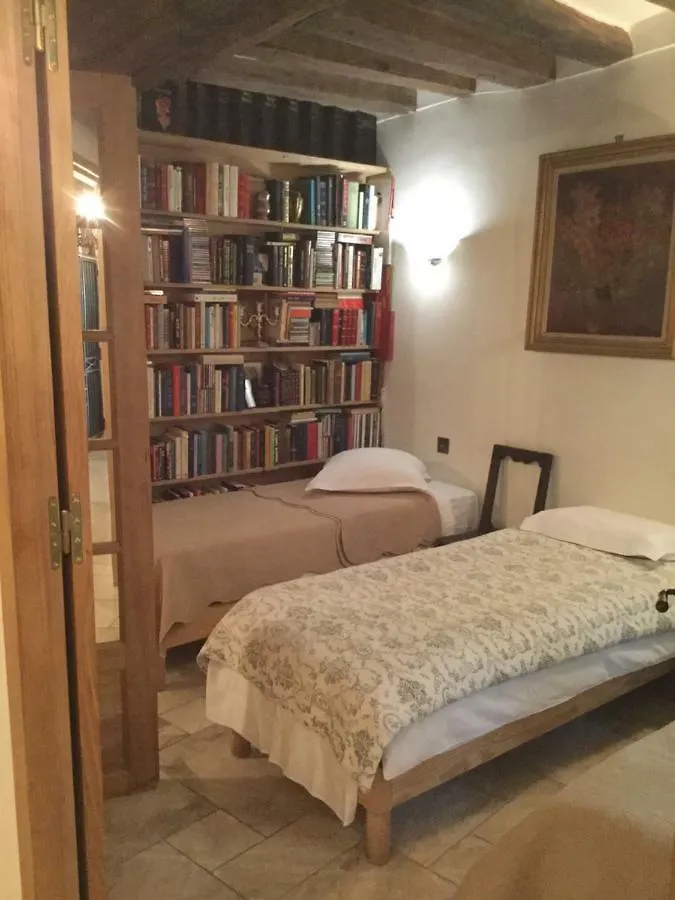 Notre Dame Romantique Aparthotel *