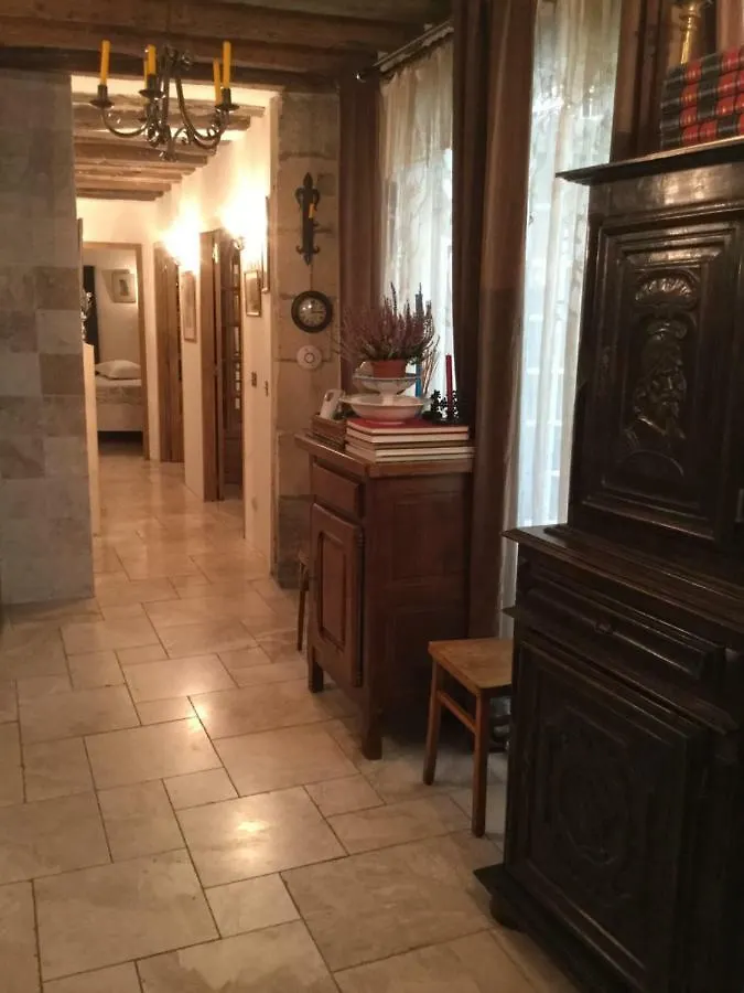 Notre Dame Romantique Aparthotel